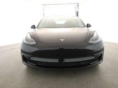 Used 2021 Tesla Model 3 Standard Range Plus image 2