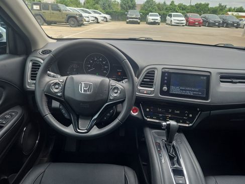 Used 2019 Honda HR-V EX-L image 16