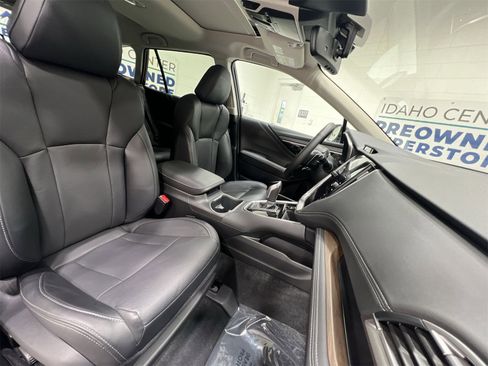 Certified 2025 Subaru Outback Limited image 25