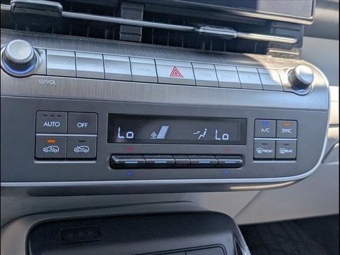 Used 2024 Hyundai Kona SEL w/ Convenience Package FWD image 13
