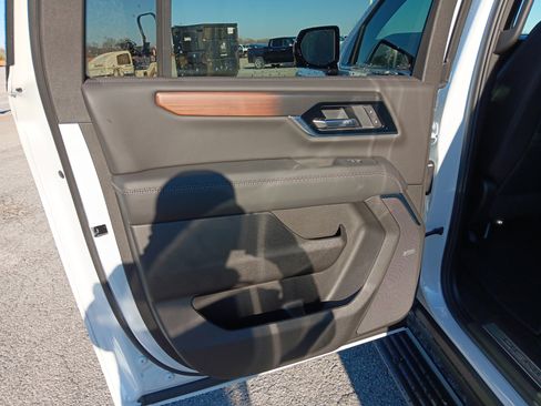 New 2026 GMC Yukon XL Denali w/ Sun & Power Step Package image 25