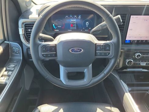 Certified 2025 Ford F250 Lariat w/ Chrome Package image 11