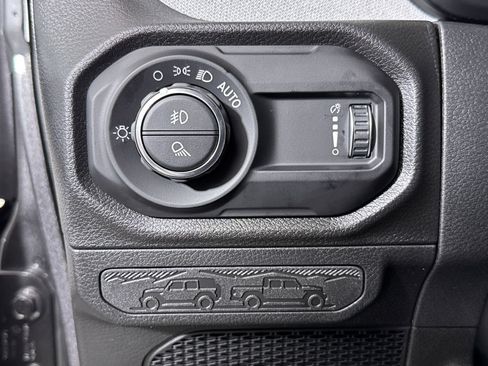 New 2025 Jeep Gladiator Sport image 23