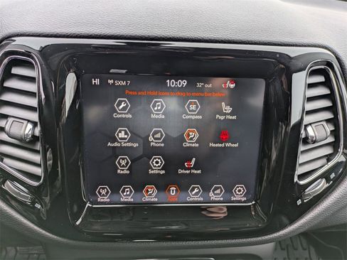 Used 2018 Jeep Compass Limited image 22