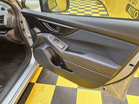Used 2019 Subaru Impreza 2.0i image 13