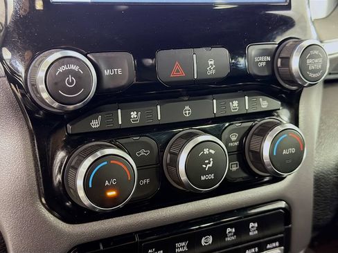 Used 2022 RAM 3500 Laramie AWD/4WD image 16