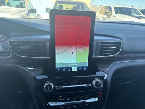 Used 2023 Ford Explorer Limited w/ Limited Technology Package image 30