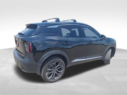 Certified 2025 Nissan Kicks SR FWD image 8