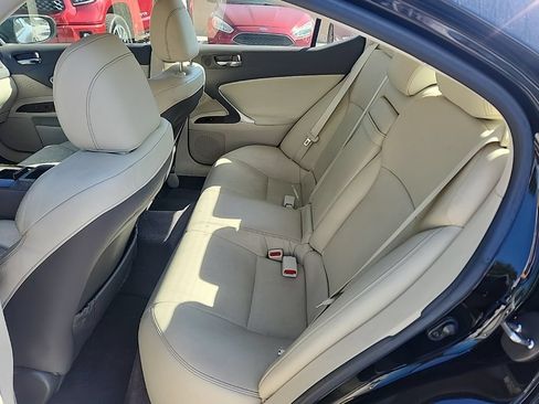 Used 2010 Lexus IS 250 RWD image 11