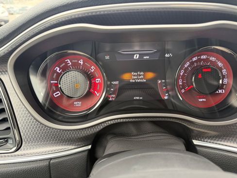 Used 2015 Dodge Challenger SRT Hellcat image 26