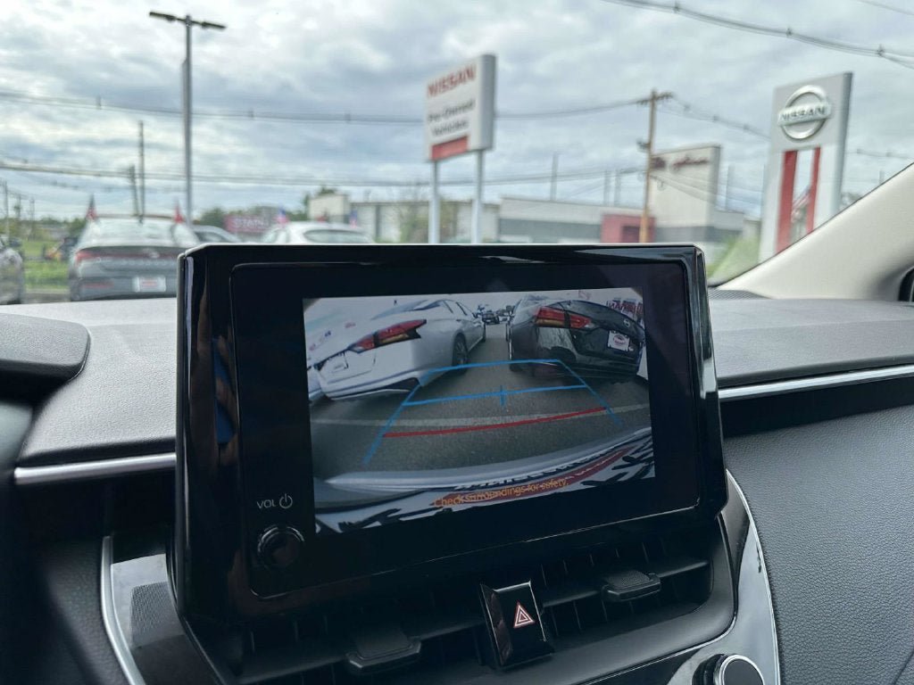 Used 2024 Toyota Corolla LE FWD image 20