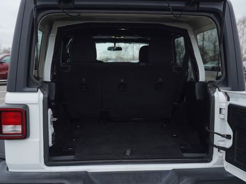 Used 2020 Jeep Wrangler Unlimited Sport S image 17