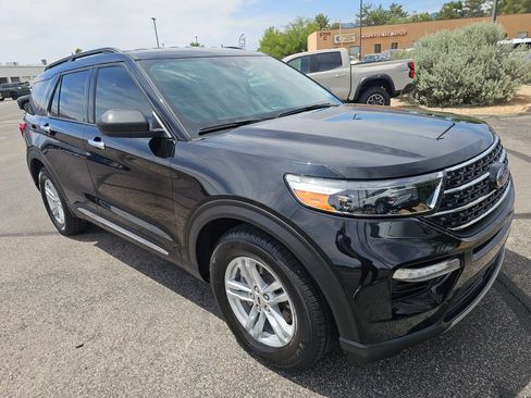 Used 2023 Ford Explorer XLT w/ Equipment Group 202A RWD image 7