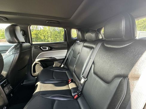 Used 2025 Jeep Compass Limited w/ Elite Group AWD/4WD image 21