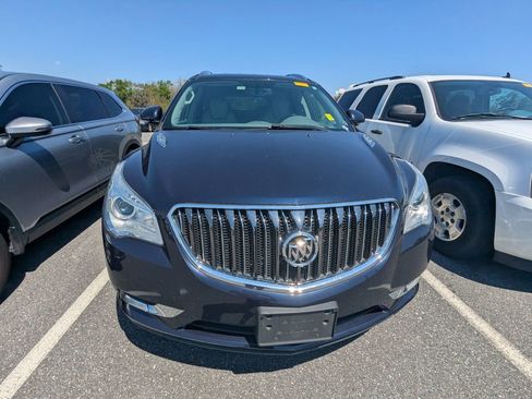 Used 2017 Buick Enclave Leather image 2