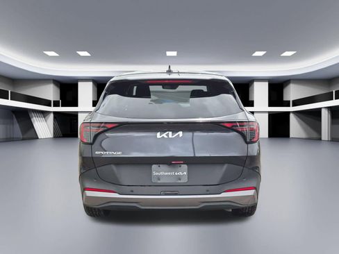Used 2026 Kia Sportage LX FWD image 5