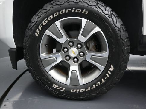 Used 2019 Chevrolet Colorado Z71 image 10