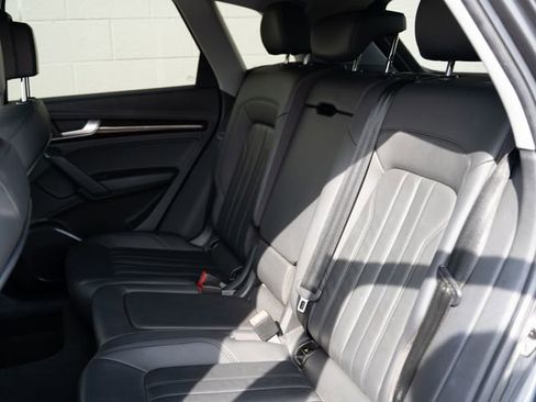 Used 2018 Audi Q5 2.0T Premium image 18