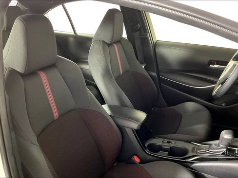 Used 2025 Toyota Corolla SE FWD image 6