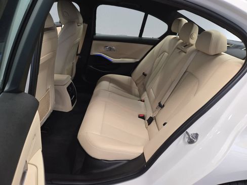 Used 2022 BMW 330i xDrive Sedan w/ Driving Assistance Package image 19