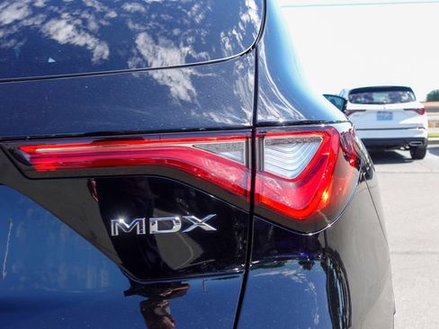 Used 2023 Acura MDX SH-AWD w/ Technology Package image 6