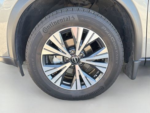 Used 2022 Nissan Rogue SV image 36