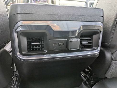 Used 2022 GMC Sierra 2500 AT4 w/ AT4 Premium Plus Package AWD/4WD image 14