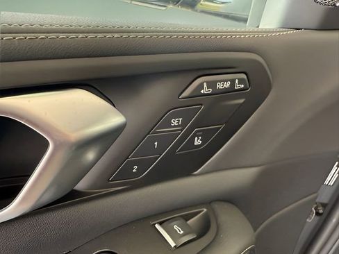 Certified 2026 BMW X7 xDrive40i w/ M Sport Package image 19