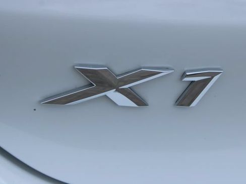 Used 2018 BMW X1 sDrive28i FWD image 7