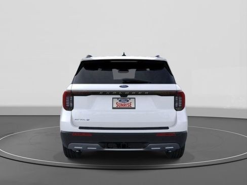 New 2026 Ford Explorer Active w/ Active Comfort Package RWD image 5