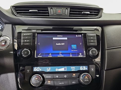 Used 2020 Nissan Rogue SV AWD/4WD image 23
