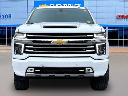 Used 2022 Chevrolet Silverado 2500 High Country AWD/4WD image 2