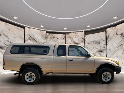 Used 2000 Toyota Tacoma 4x4 Xtracab image 4