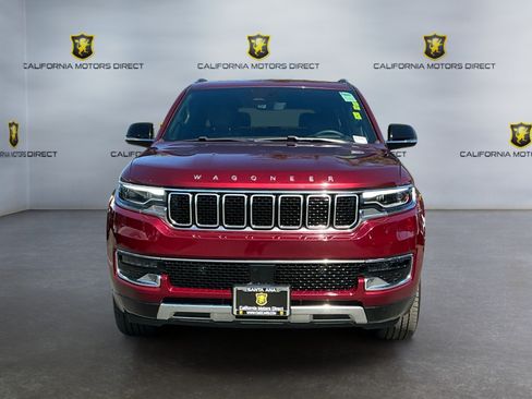Used 2024 Jeep Wagoneer Series III AWD/4WD image 2