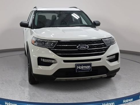 Used 2023 Ford Explorer XLT w/ Equipment Group 202A AWD/4WD image 3