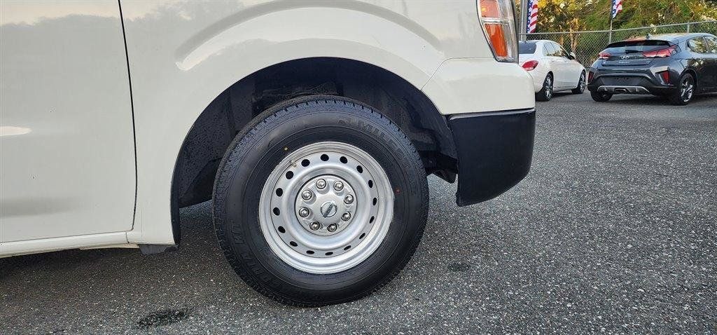 Used 2016 Nissan NV 3500 S w/ Power Package RWD image 5