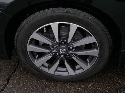 Used 2017 Nissan Altima 2.5 SV w/ Convenience Package image 15