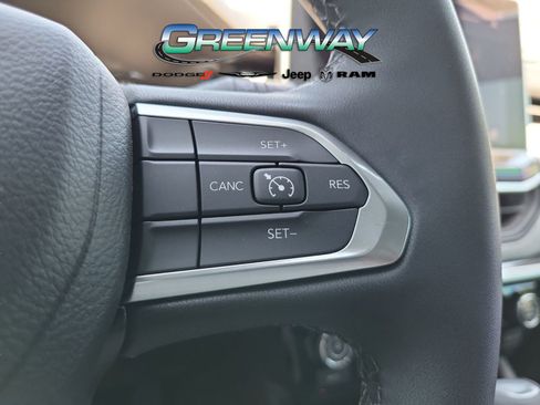 Used 2024 Jeep Compass Latitude AWD/4WD image 22