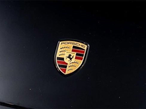 Used 2025 Porsche 911 Carrera RWD image 25
