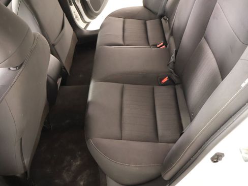 Used 2024 Nissan Altima 2.5 SV FWD image 11
