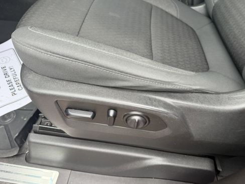 Used 2021 Chevrolet Silverado 1500 LT image 13