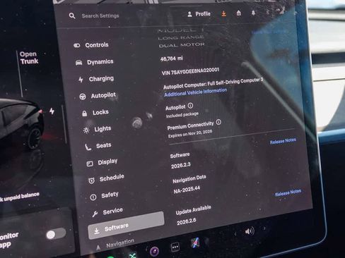 Used 2022 Tesla Model Y Long Range image 23