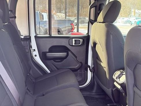 Used 2020 Jeep Gladiator Sport w/ Quick Order Package 24S image 26