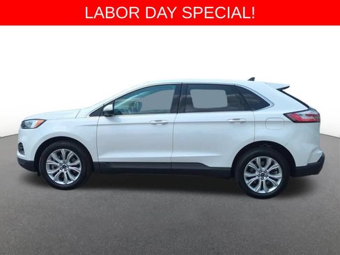 Used 2022 Ford Edge Titanium w/ Equipment Group 301A AWD/4WD image 3
