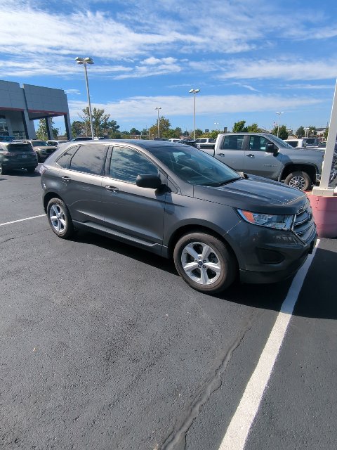 Used 2017 Ford Edge SE w/ Cargo Accessory Package AWD/4WD image 7