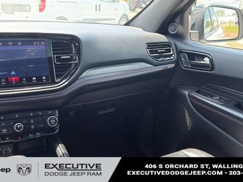 Used 2022 Dodge Durango R/T w/ Blacktop Package AWD/4WD image 25