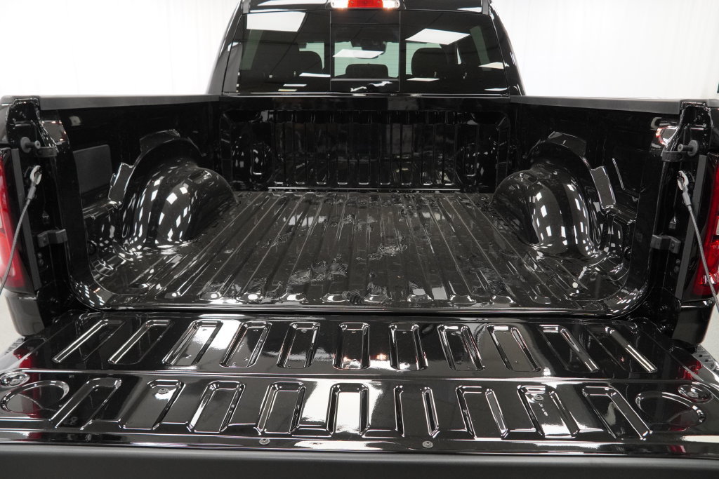 New 2026 RAM 1500 Big Horn AWD/4WD image 29