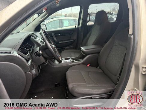 Used 2016 GMC Acadia SLE image 11