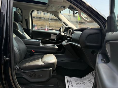 Used 2025 Ford Expedition Max Active image 36