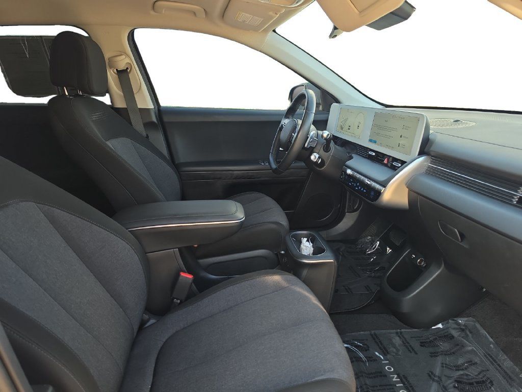 Certified 2024 Hyundai Ioniq 5 SEL RWD image 17